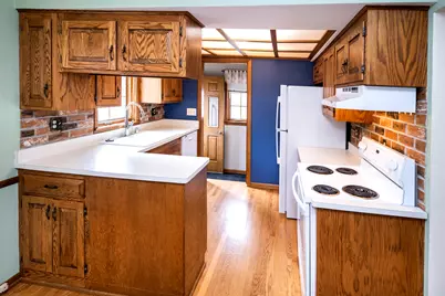 2629 S 94th St, West Allis, WI 53227 - Photo 18