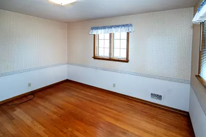 2629 S 94th St, West Allis, WI 53227 - Photo 30