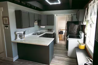 308  Kettle Moraine Dr, Slinger, WI 53086 - Photo 38