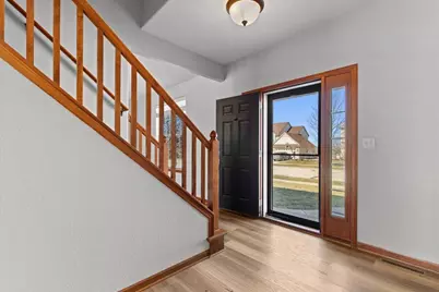 1711  Cloverview St, West Bend, WI 53095 - Photo 2