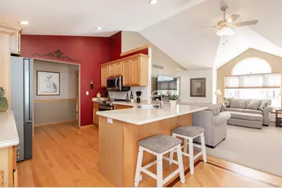 N29W22090  Kathryn Ct, Pewaukee, WI 53186 - Photo 8