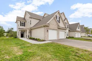 1810 Horseshoe Ln, Slinger, WI 53086 - Photo 1