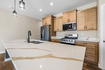 1810  Horseshoe Ln #424-1, Slinger, WI 53086 - Photo 16