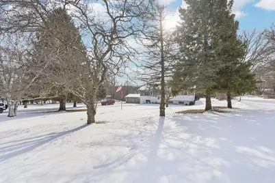 857 E Newark Dr, Trenton, WI 53090 - Photo 2