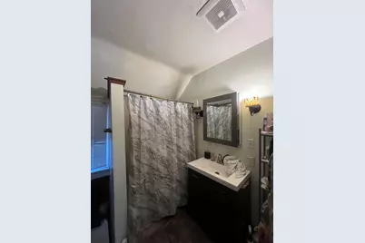 2143 S Layton Blvd, Milwaukee, WI 53215 - Photo 12