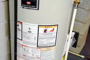 1318 Humboldt Ave, Sheboygan, WI 53081 - Photo 16