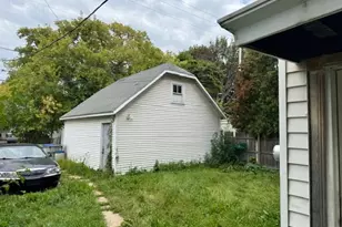 2745 N 48th St, Milwaukee, WI 53210 - Photo 4