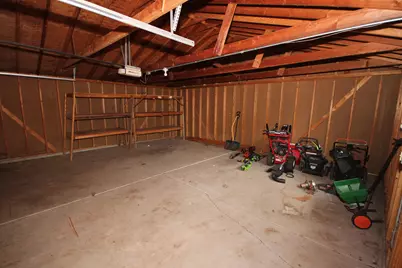 8645 S Riverton Rd, Oak Creek, WI 53154 - Photo 22