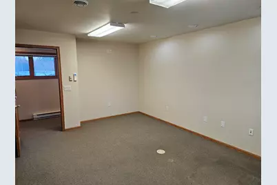 1925 N Rapids Rd, Manitowoc, WI 54220 - Photo 14