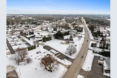 1925 N Rapids Rd, Manitowoc, WI 54220 - Photo 18