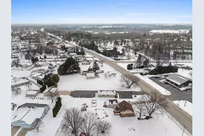 1925 N Rapids Rd, Manitowoc, WI 54220 - Photo 20