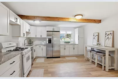 33737 S Lakeshore Dr, Burlington, WI 53105 - Photo 10