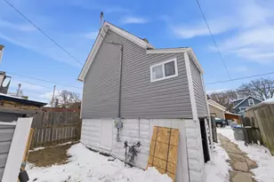 712 S 37th St., Milwaukee, WI 53215 - Photo 26