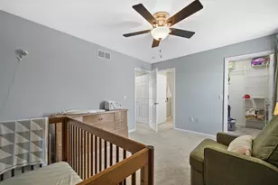 220 E Reservoir Ave, Milwaukee, WI 53212 - Photo 20