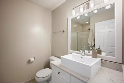 220 E Reservoir Ave, Milwaukee, WI 53212 - Photo 22