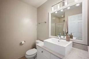 220 E Reservoir Ave, Milwaukee, WI 53212 - Photo 22