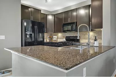 220 E Reservoir Ave, Milwaukee, WI 53212 - Photo 6