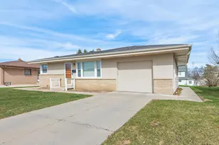 4858 S 26th St, Milwaukee, WI 53221 - Photo 42