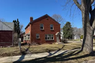 3645 N 37th St, Milwaukee, WI 53216 - Photo 2