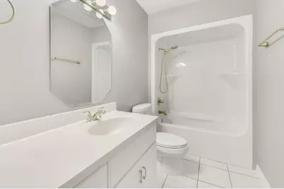 3030 S 130th St, New Berlin, WI 53151 - Photo 12