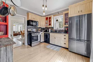 132 S 2nd St, Delavan, WI 53115 - Photo 8