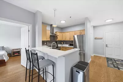 4120 S Lake Dr #458, Saint Francis, WI 53235 - Photo 6