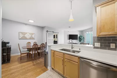 4120 S Lake Dr #458, Saint Francis, WI 53235 - Photo 10