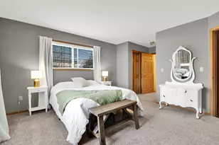 6940 S Rolling Meadows Ct, Oak Creek, WI 53154 - Photo 14