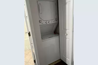 536 N Cogswell Dr #6, Salem Lakes, WI 53170 - Photo 4