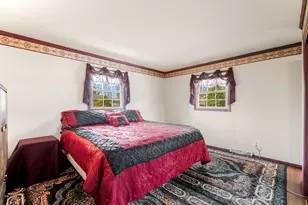 8125 S 58th St, Franklin, WI 53132 - Photo 12
