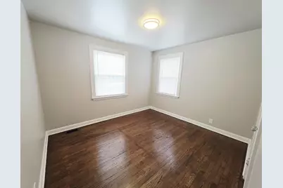 4868 N 52nd St, Milwaukee, WI 53218 - Photo 6