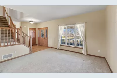 810  Black Squirrel Ct, Richfield, WI 53033 - Photo 16