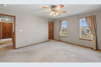 810  Black Squirrel Ct, Richfield, WI 53033 - Photo 18