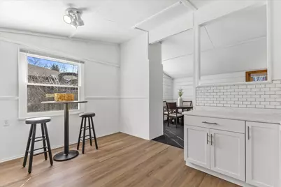 N96W16012  County Line Rd, Germantown, WI 53022 - Photo 6