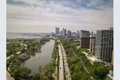 1660 N Prospect Ave #2002, Milwaukee, WI 53202 - Photo 1