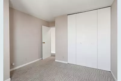 1660 N Prospect Ave #2002, Milwaukee, WI 53202 - Photo 26