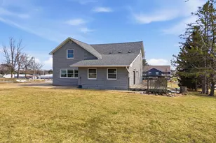 754 N Church St, Watertown, WI 53098 - Photo 36