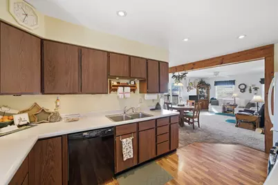 754 N Church St, Watertown, WI 53098 - Photo 14