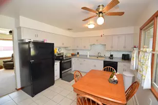 500 Parkway Dr, South Milwaukee, WI 53172 - Photo 4