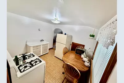 2239 S 73rd St, West Allis, WI 53219 - Photo 14