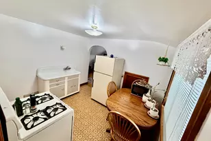 2239 S 73rd St, West Allis, WI 53219 - Photo 14