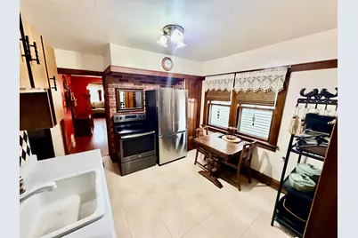 2239 S 73rd St, West Allis, WI 53219 - Photo 20