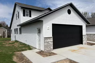 1334 Legion Cir, West Bend, WI 53090 - Photo 10