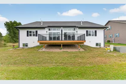 1336  Legion Cir, West Bend, WI 53090 - Photo 18