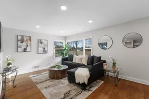 7007 N 41st St, Milwaukee, WI 53209 - Photo 12