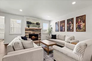 N56W24171 Sabrina Ct, Sussex, WI 53089 - Photo 8