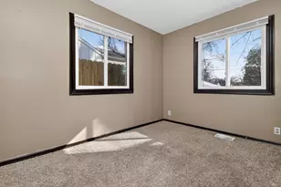 5760 N 32nd St, Milwaukee, WI 53209 - Photo 16