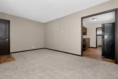 5760 N 32nd St, Milwaukee, WI 53209 - Photo 10