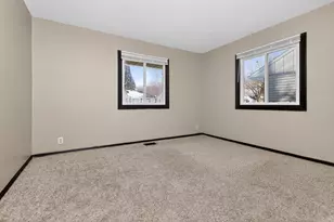 5760 N 32nd St, Milwaukee, WI 53209 - Photo 12