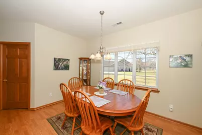 5347 S Butterfield Way, Greenfield, WI 53221 - Photo 14